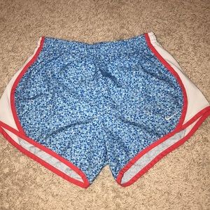 Youth Large Nike Shorts